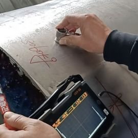 UT detection of titanium ingot